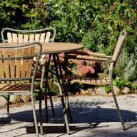 Bild von Mandalay Marguerit Gartentisch Ø: 120 cm - Teak/Olivgrün