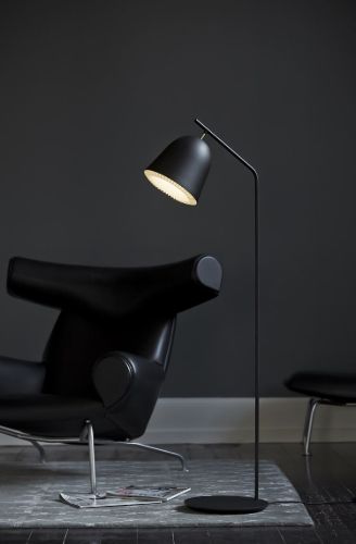 Le Klint Caché Stehleuchte H: 130 cm - Schwarz