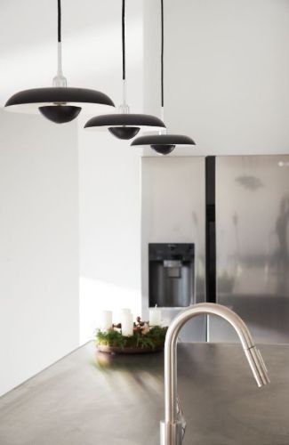 Piet Hein RA 250 Pendelleuchte Ø: 25 cm – Chrom/Schwarzes Kabel