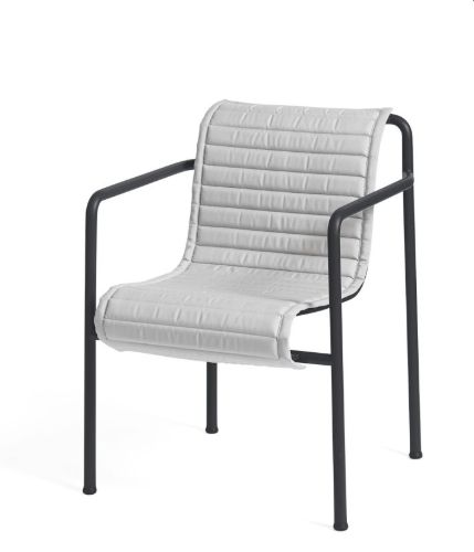 HAY Palissade Esszimmersessel, gestepptes Kissen, 103,5 x 44,5 cm – Himmelgrau