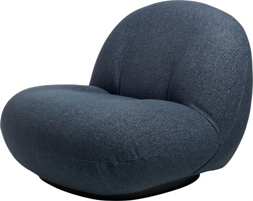 GUBI Pacha Lounge Chair – Soft Black Semi Matt/Harp 102