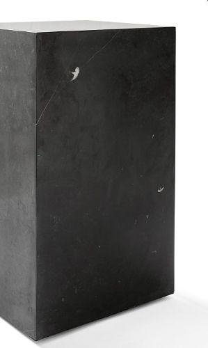 Audo Copenhagen Sockel hoch H: 51 cm – Schwarzer Marquina-Marmor