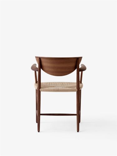 &Tradition HM4 Drawn Chair m. Armlehne SH: 46 cm – Naturpapierkordel/geöltes Walnussholz