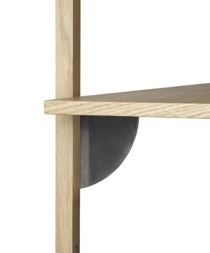 Ferm Living Sector Regal S/B 26,1x87 cm - Eiche/Schwarzes Messing