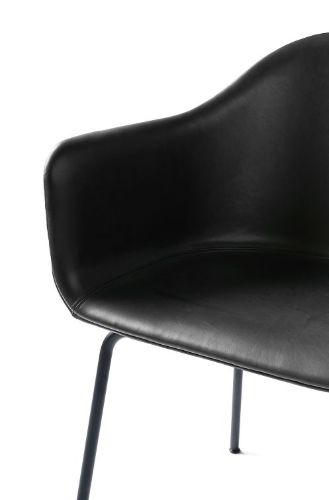 Audo Copenhagen Harbour Esszimmerstuhl SH: 45 cm – Dakar 0842 / Schwarzer Stahl