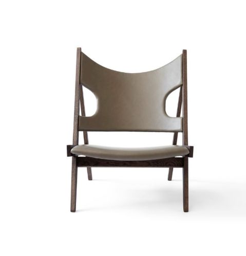 Audo Copenhagen Knitting Lounge Chair SH: 30 cm - Dark Stained Oak/Dakar 0311 Sand Leather