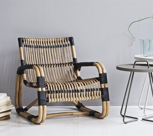 Cane-line Indoor Curve Loungesessel SH: 34 cm – Natürliches Rattan/Schwarze Bindungen