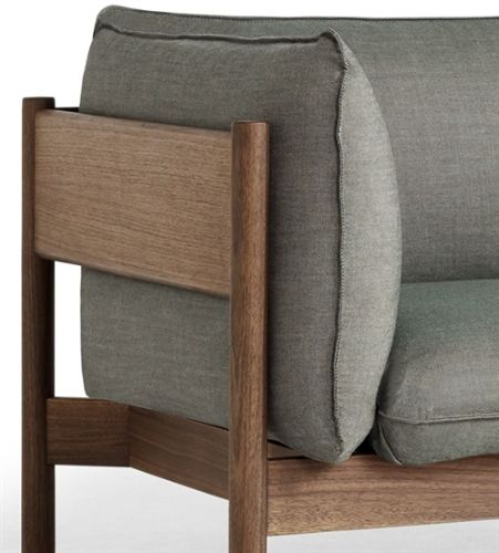 HAY Arbor 3-Sitzer B: 220 cm – Atlas 931 / geöltes, gewachstes massives Walnussholz