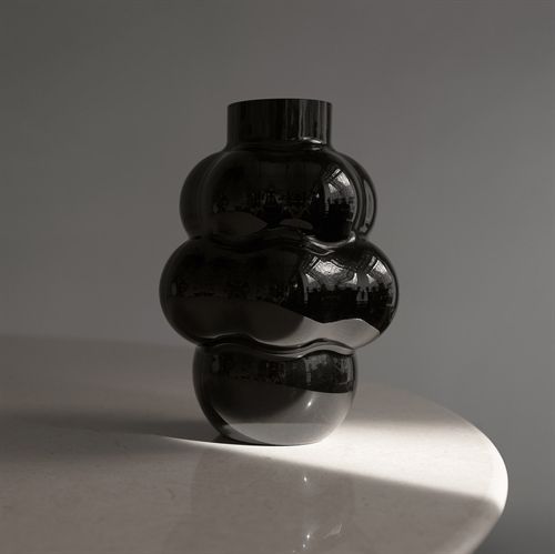 Louise Roe Ballonvase #04 H: 32 cm - Schwarz
