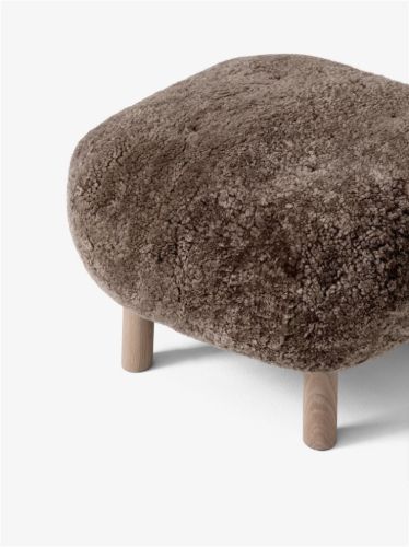 &Tradition Little Petra ATD1 Pouf H: 37 cm - Weiß geölte Eiche/Schafsfell Sahara