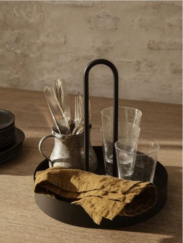 Ferm Living Grib Tablett Ø: 28 cm - Schwarz