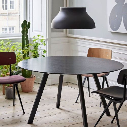 HAY CPH 25 Runder Tisch Ø: 140 cm – Schwarz lackierte massive Eiche/Schwarz lackiertes Eichenfurnier