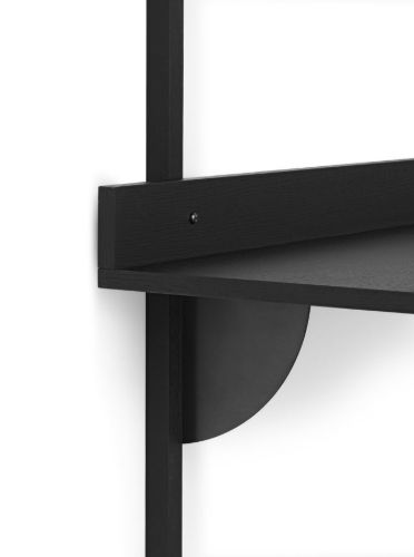 Ferm Living Sector Schreibtisch 87 x 45,1 cm – Esche schwarz/Messing schwarz
