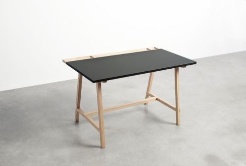 Andersen Furniture D1 Arbeitstisch 70x125 cm – Eiche/Anthrazitgrau mit schwarzer Kante