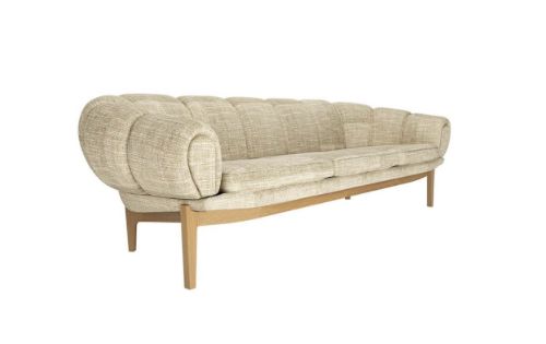 GUBI Croissant Sofa SH: 46 cm – Eiche/Zeder Smile