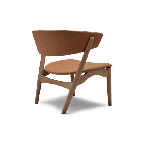 Sibast Furniture No 7 Lounge Chair Vollgepolstert SH: 35 cm - Weißpigmentierte lackierte Eiche / Leder Dunes Cognac