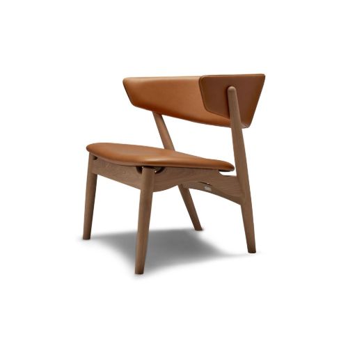 Sibast Furniture No 7 Lounge Chair Full Upholstered SH: 35 cm - White Oiled Oak / SILK 250 Cognac