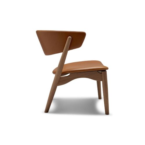 Sibast Furniture No 7 Lounge Chair Vollgepolstert SH: 35 cm – Eiche weiß geölt / SILK 250 Cognac
