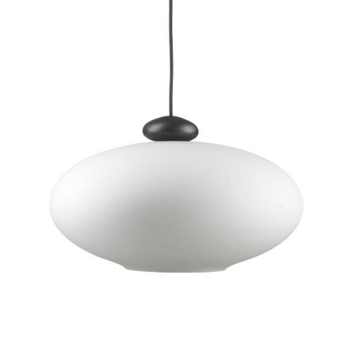 FDB Møbler Philip Bro U3 Pendel m. Sort Ledning Ø: 40 cm - Sortmalet Eg/Opal Glas