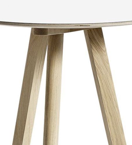 HAY CPH 20 Runder Tisch Ø: 70 cm – Lackierte massive Eiche/weißes Laminat