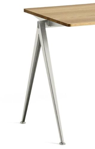 HAY Pyramide Tisch 01 140x65 cm - Beige pulverbeschichteter Stahl/klar lackierte Eiche