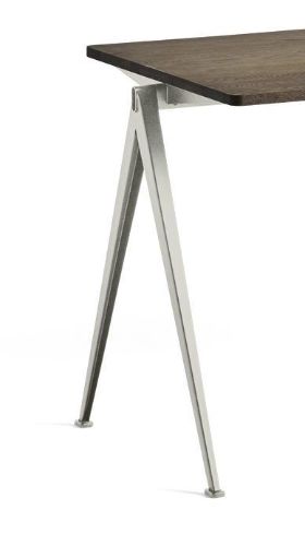 HAY Pyramide Tisch 01 140x65 cm - Beige pulverbeschichteter Stahl/matt lackierte Eiche