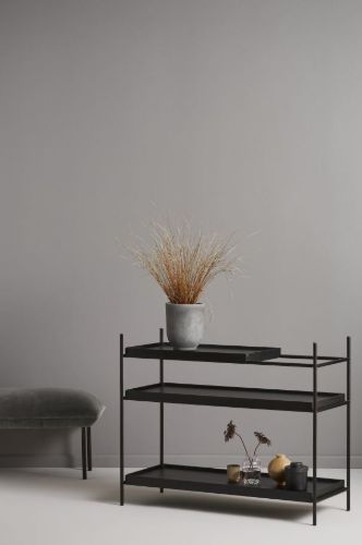 Woud Tablettregal niedrig H: 81 cm – Schwarz lackierte und weiß pigmentierte Eiche