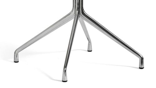 HAY AAC 10 About A Chair SH: 46 cm – Poliertes Aluminium/Weiß