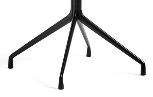 HAY AAC 20 About A Chair m. Festes Sitzkissen SH: 46 cm – Schwarz pulverbeschichtetes Aluminium/Schwarz/Sierra SI1001