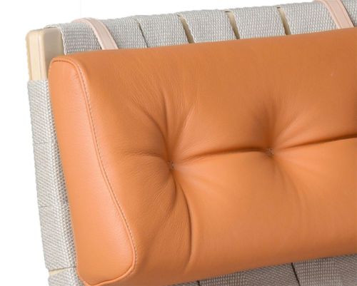 Bruno Mathsson Mi 476 Pernilla 1 Sessel mit Arm- und Nackenkissen SH: 28,5 cm - Lackierte Buche / Naturleinengürtel