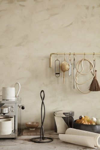 Ferm Living Curvature Papierhandtuchhalter H: 30,5 cm – Schwarzes Messing
