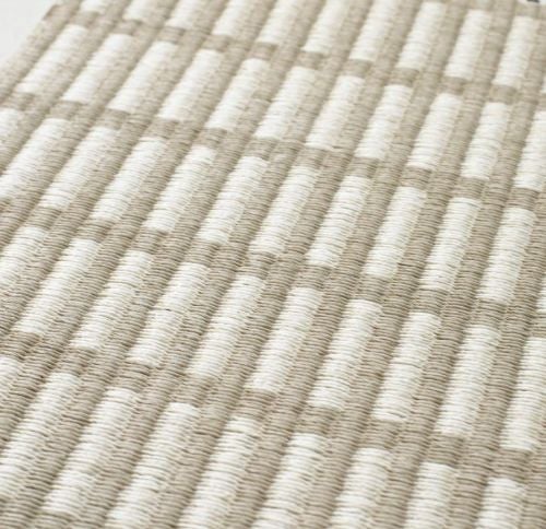 Woodnotes New York Teppich mit genähten Kanten 170 x 240 cm – Stein/Weiß