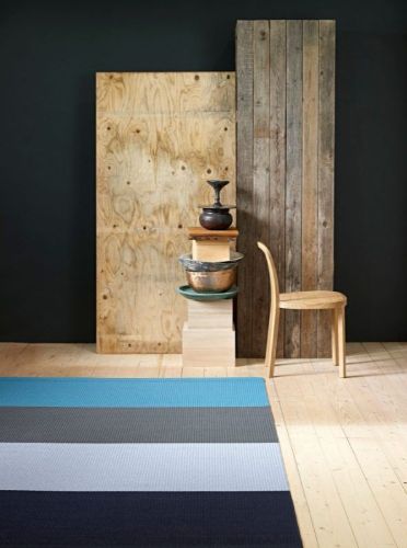 Woodnotes Fourways Teppich mit genähten Kanten, 140 x 200 cm – Türkis/Dunkelblau