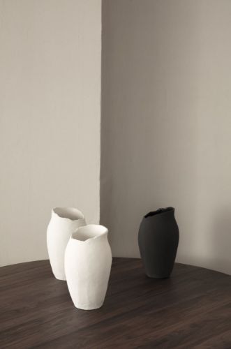 Sibast Furniture Magnolienvase H: 32 cm - Schwarz