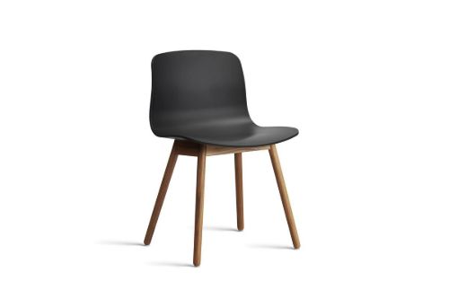 HAY AAC 12 About A Chair SH: 46 - Lacquered Solid Walnut/Black