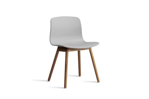 HAY AAC 12 About A Chair SH: 46 - Lacquered Solid Walnut/Concrete Grey