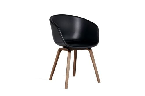 HAY AAC 23 About A Chair SH: 46 cm - Lacquered Walnut Veneer/Sense Black