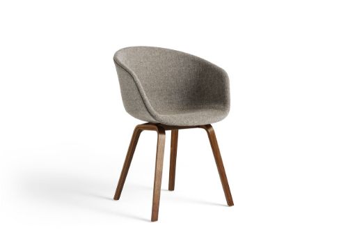 HAY AAC 23 About A Chair SH: 46 cm - Lacquered Walnut Veneer/Hallingdal 270