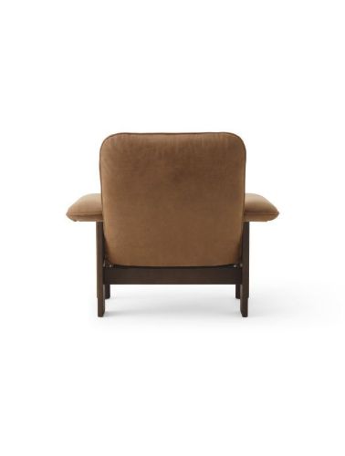 Audo Copenhagen Brasilia Lounge Chair SH: 39 cm – Dunkel gebeizte Eiche/Dunes Cognac