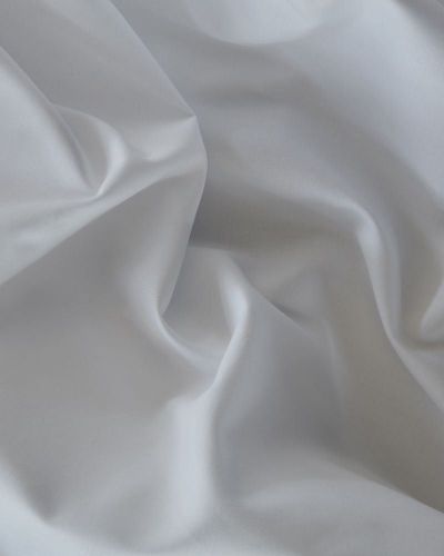 CPH Living Bettlaken aus ägyptischem Baumwollsatin, 200 x 200 x 6 cm – Weiß