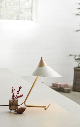 Warme nordische Tischlampe aus Messing, H: 41 cm – Warmweiß
