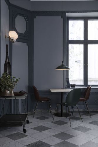 GUBI 1.0 Esstisch 60x60 cm - Schwarzer Marquina-Marmor/Schwarze Basis