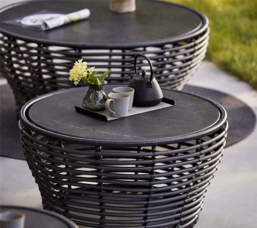 Cane-line Outdoor Basket Couchtisch Mellem Ø: 75 cm – Fossil Black Ceramic/Graphit Weave