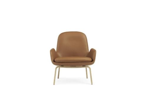 Normann Copenhagen Era Lounge Chair Low Oak SH: 40 cm - Ultra Leather / Brandy 41574