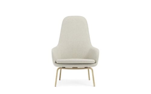 Normann Copenhagen Era Lounge Chair High Oak SH: 40 cm - Main Line Flax / MLF20 Upminster Sand