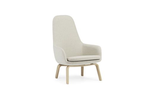 Normann Copenhagen Era Lounge Chair High Oak SH: 40 cm – Main Line Flax / MLF20 Upminster Sand
