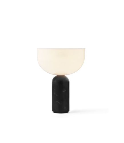 New Works Kizu Tragbare Tischlampe Ø: 18 cm – Schwarzer Marmor / Weißes Acryl