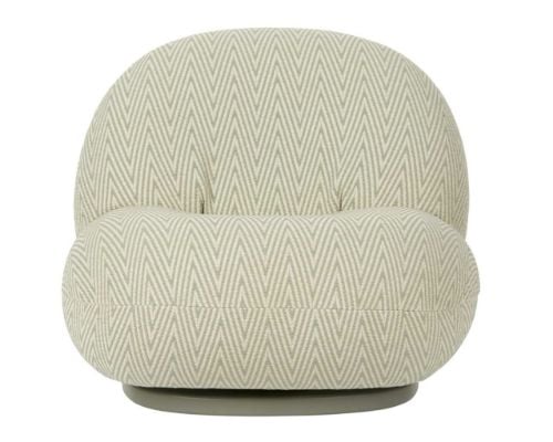 GUBI Pacha Outdoor Lounge Chair SH: 37 cm – Chenille 008