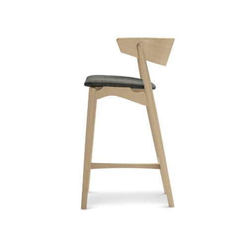 Sibast Furniture No 7 Barhocker SH: 65 cm – Seifeneiche / Remix 133 Dunkelgrau