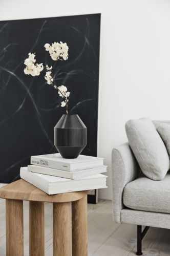 Fredericia Furniture Hydro Vase H: 20 cm – Schwarz oxidiertes Messing

